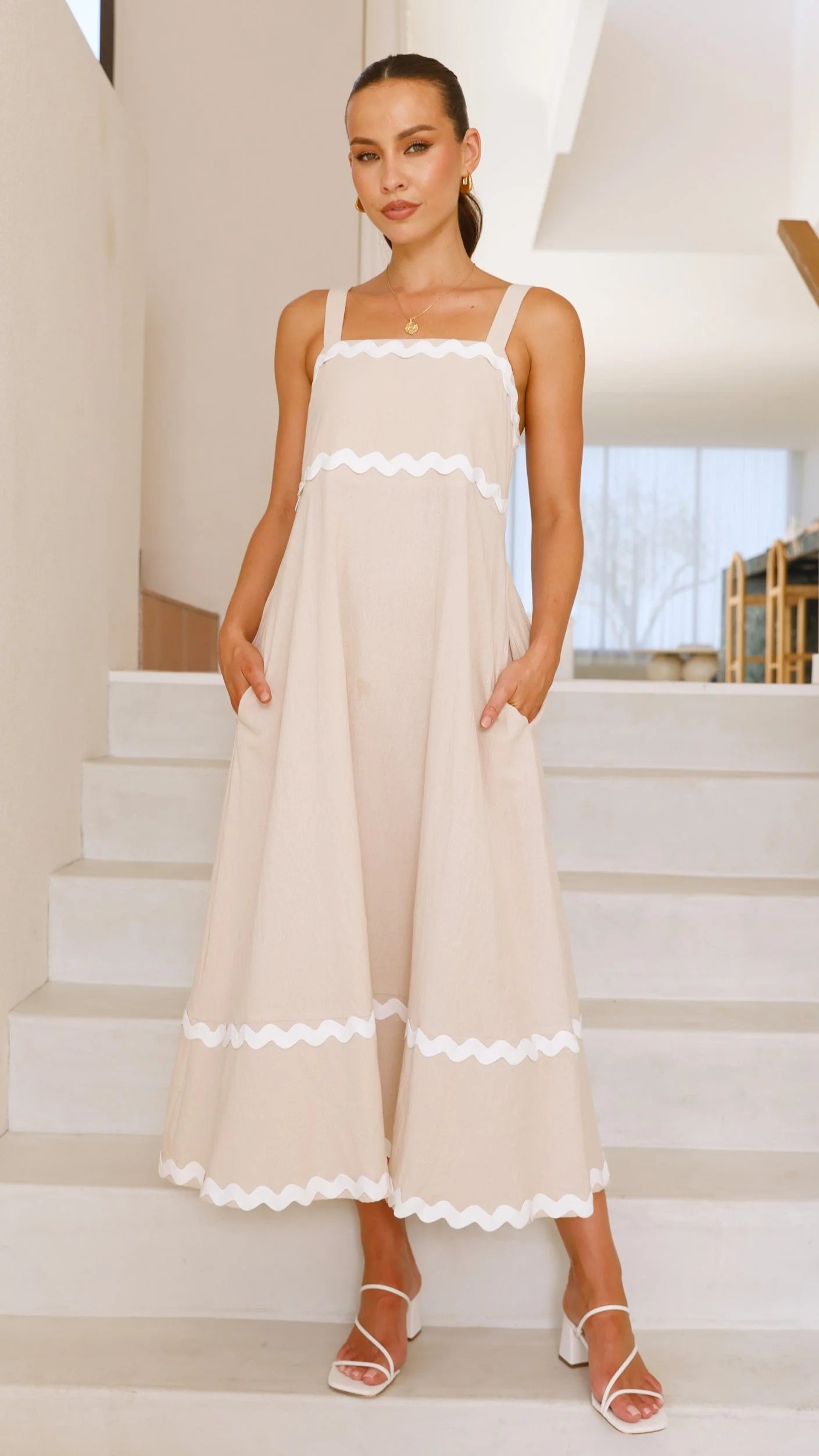 Raelynn Midi Dress - Beige/White